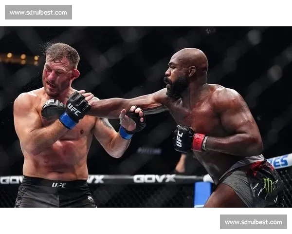 UFC214世纪二番战琼斯终结科米尔再登轻重量级王座之夜全面统治传奇